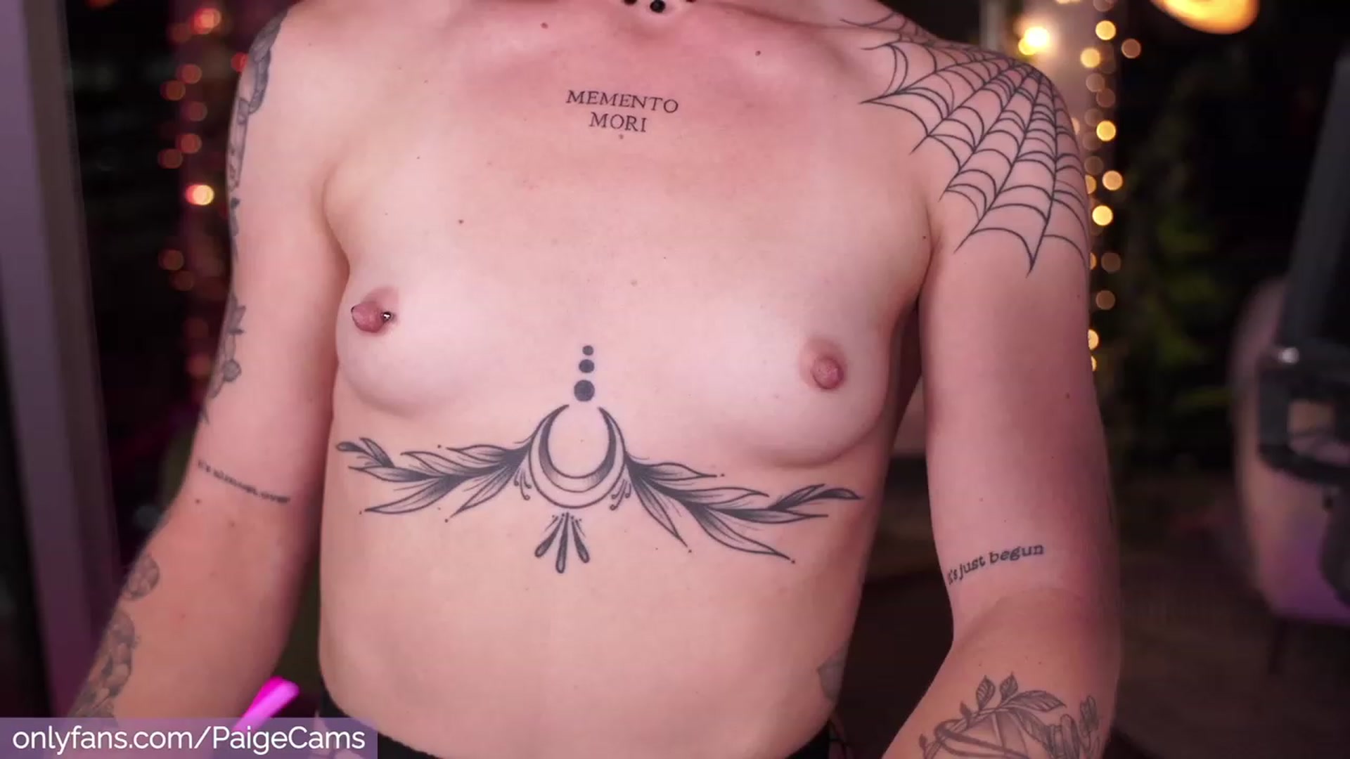 Gallery image thumbnail from Paige's myfreecams stream on, 08/29/2023, 05:08 image 2 of 20