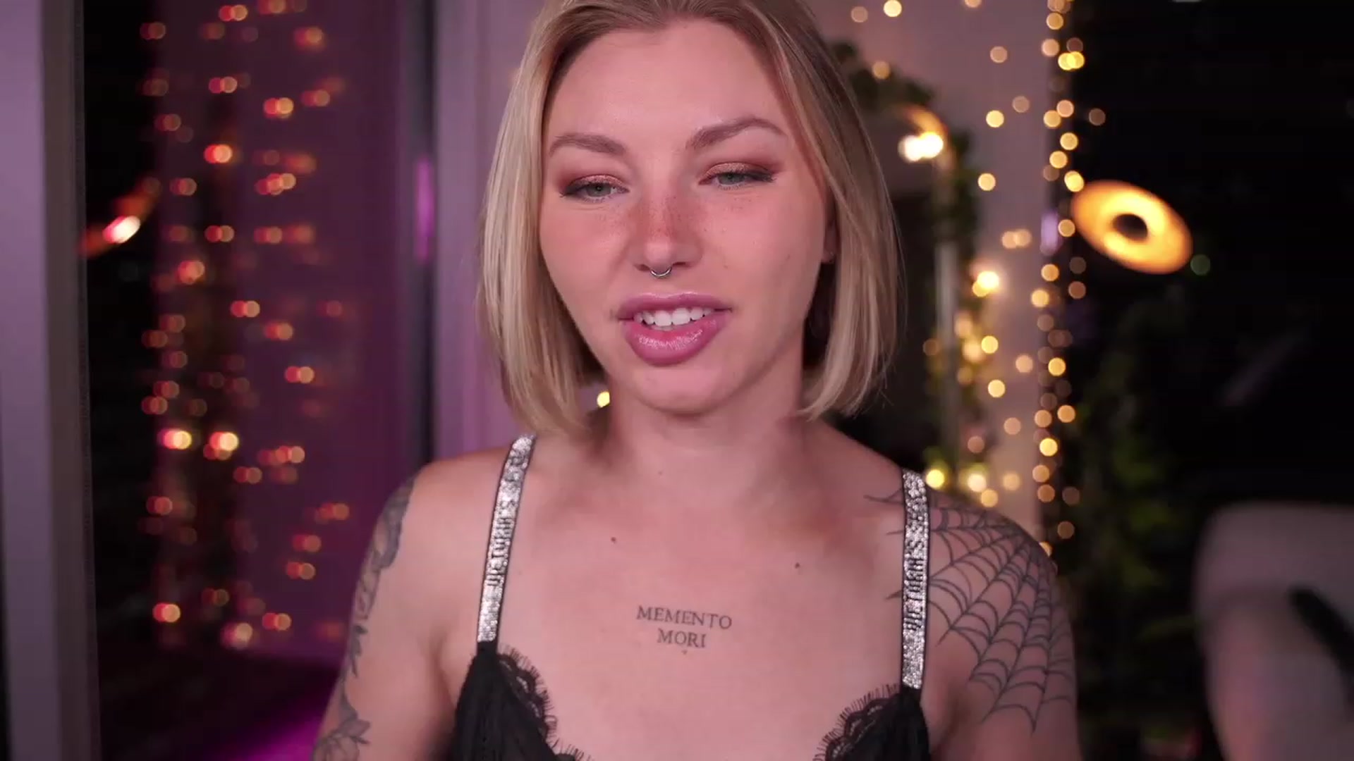 Gallery image thumbnail from Paige's myfreecams stream on, 09/21/2023, 03:59 image 7 of 20