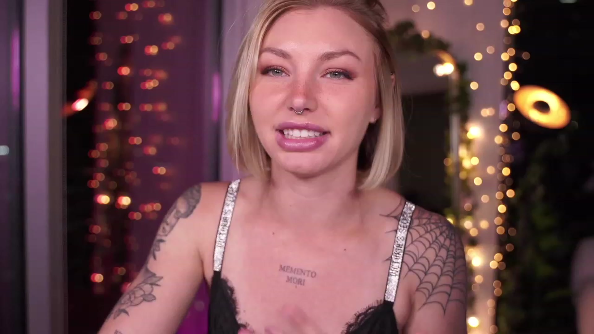 Gallery image thumbnail from Paige's myfreecams stream on, 09/21/2023, 04:18 image 13 of 20