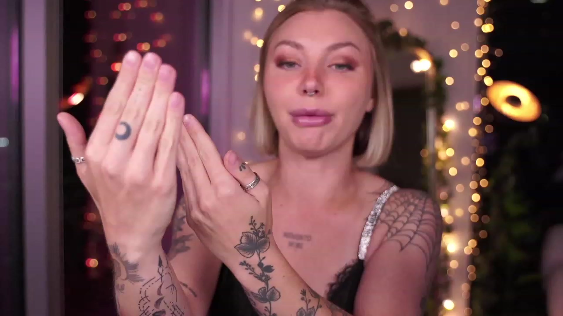Gallery image thumbnail from Paige's myfreecams stream on, 09/21/2023, 04:18 image 14 of 20