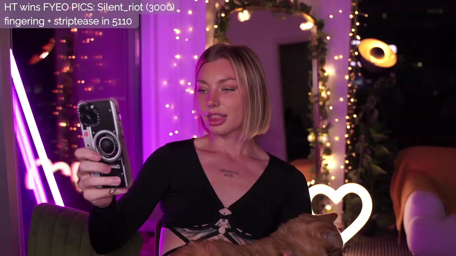 Gallery image thumbnail from Paige's myfreecams stream on, 09/30/2023, 05:25 image 6 of 20