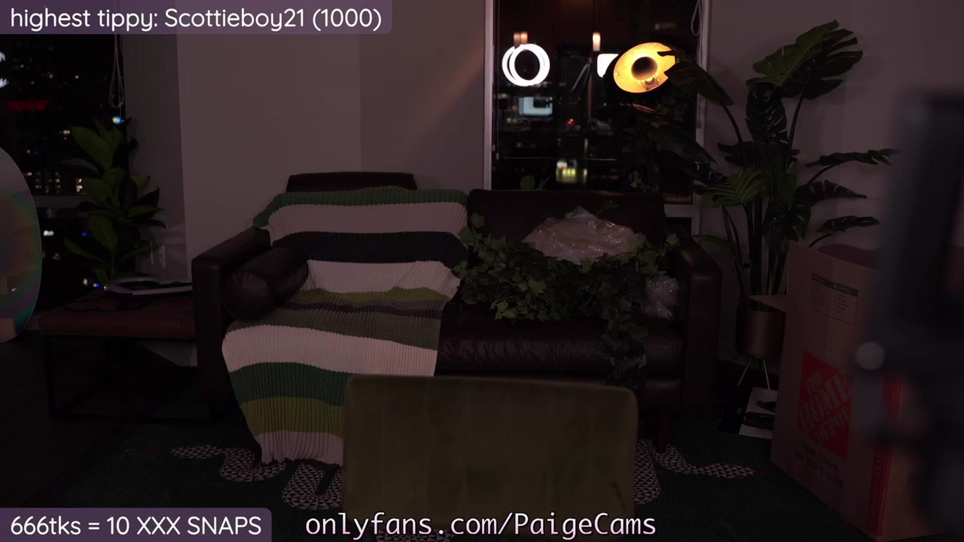 Gallery image thumbnail from Paige's myfreecams stream on, 10/28/2023, 03:09 image 16 of 20
