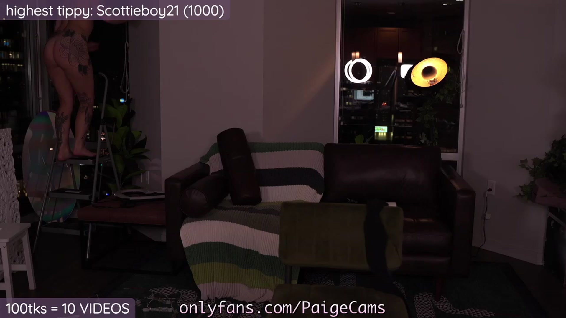 Gallery image thumbnail from Paige's myfreecams stream on, 10/28/2023, 04:57 image 8 of 20