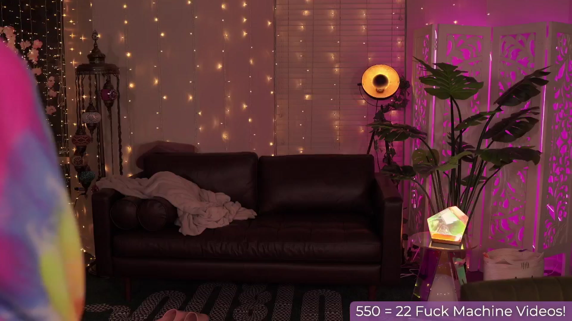 Gallery image thumbnail from Paige's myfreecams stream on, 04/20/2024, 03:19 image 15 of 20