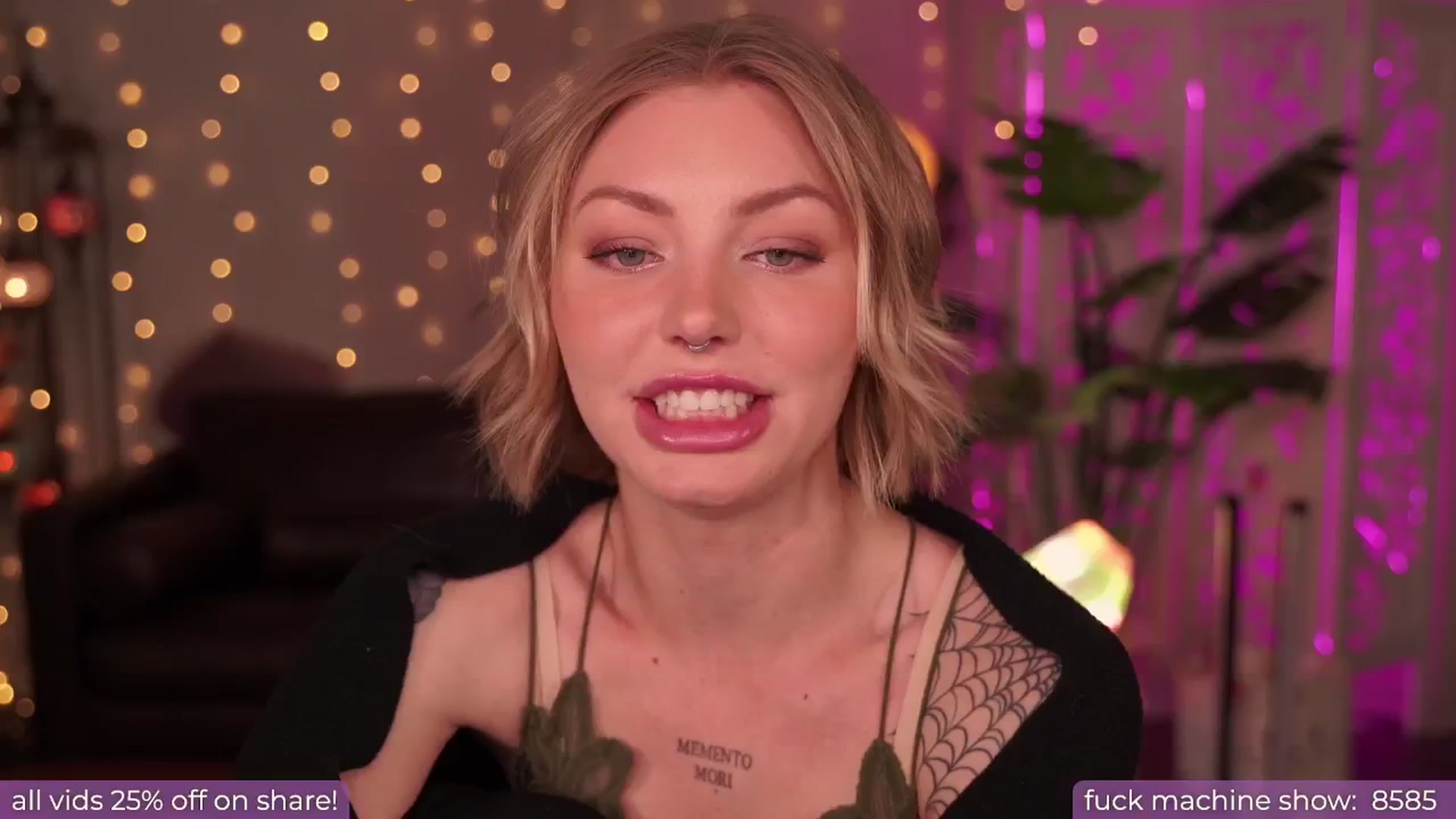 Gallery image thumbnail from Paige's myfreecams stream on, 04/27/2024, 03:48 image 1 of 20
