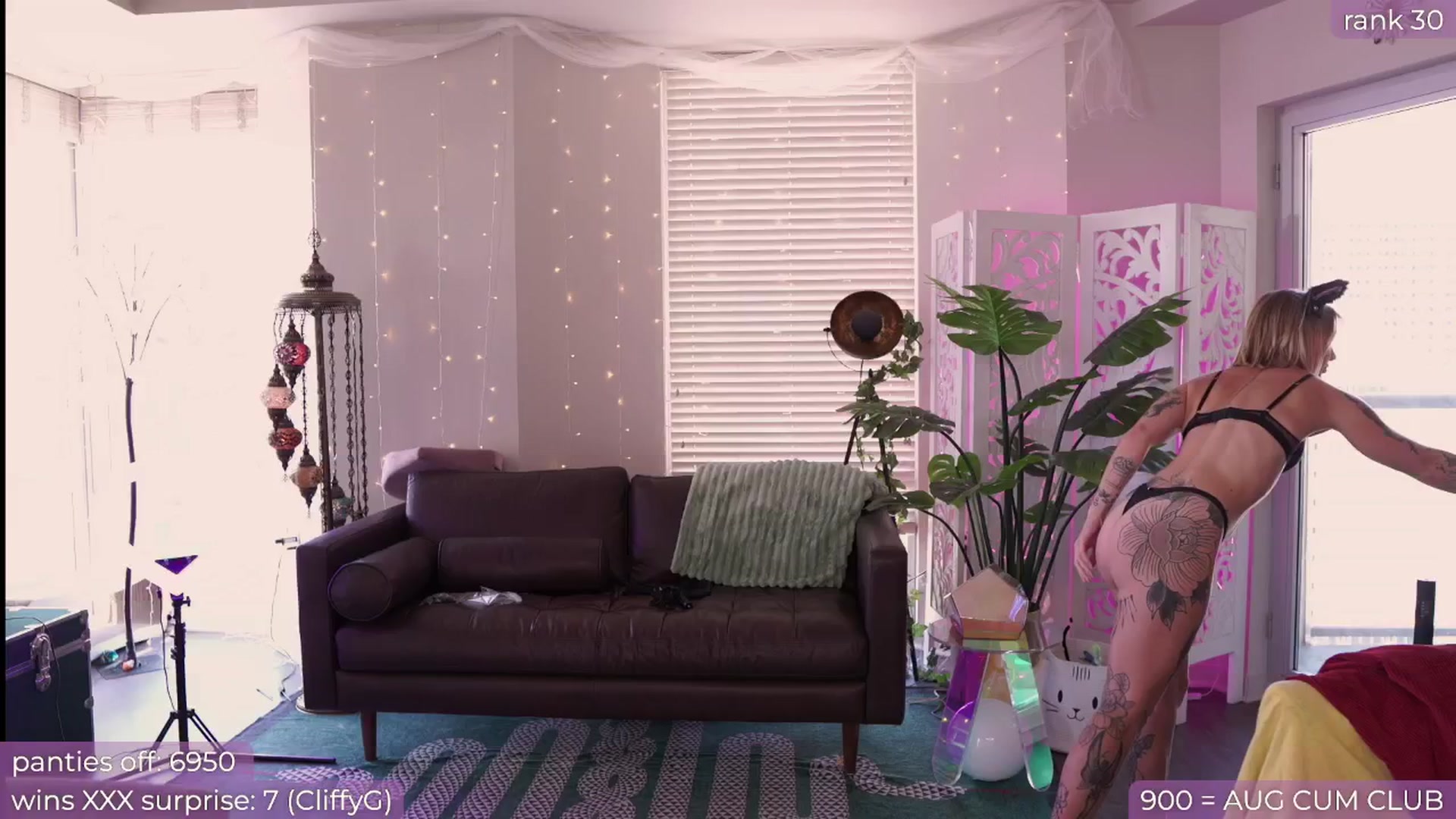 Gallery image thumbnail from Paige's myfreecams stream on, 08/05/2024, 20:59 image 1 of 20