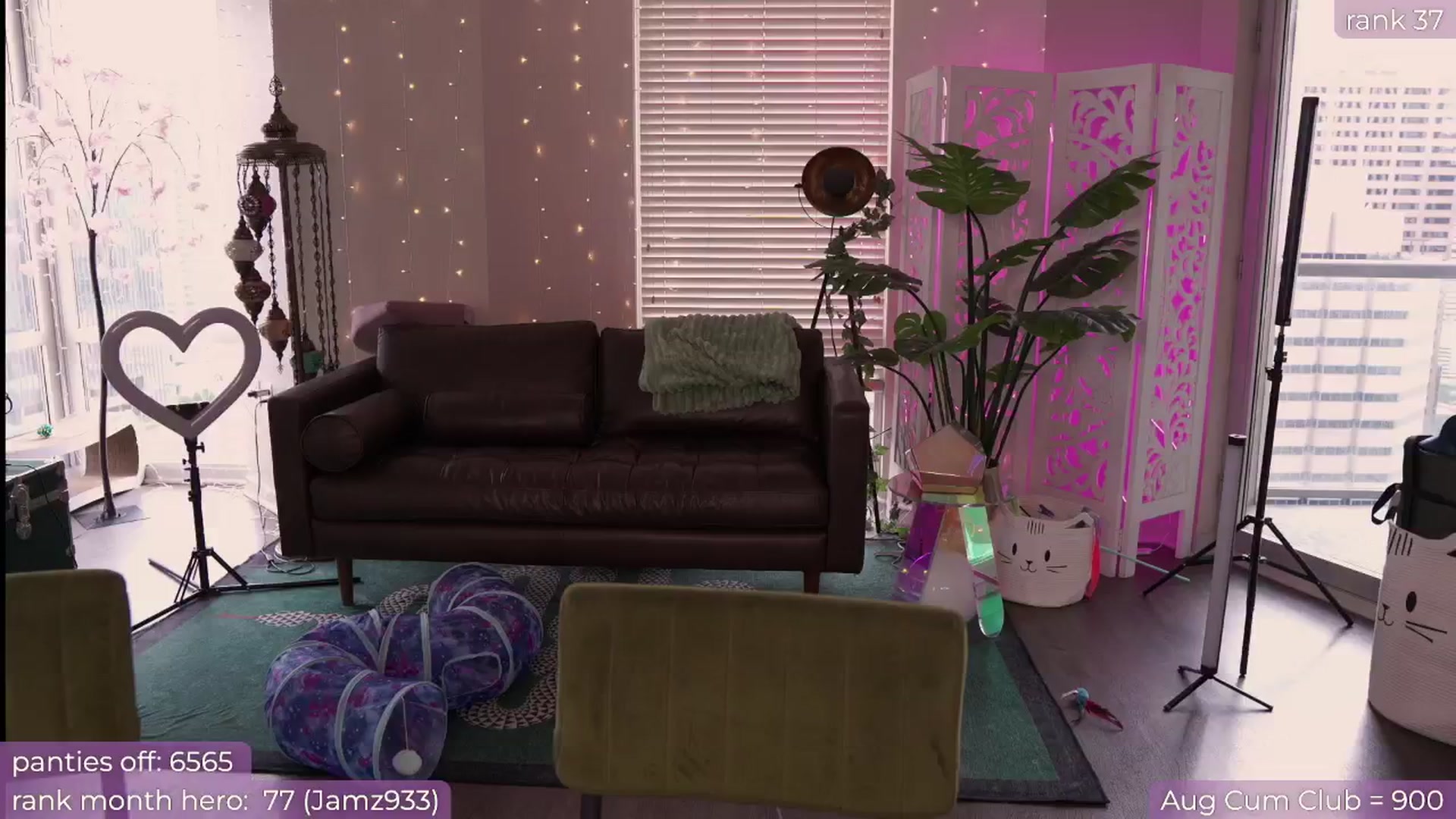 Gallery image thumbnail from Paige's myfreecams stream on, 08/09/2024, 20:47 image 19 of 20