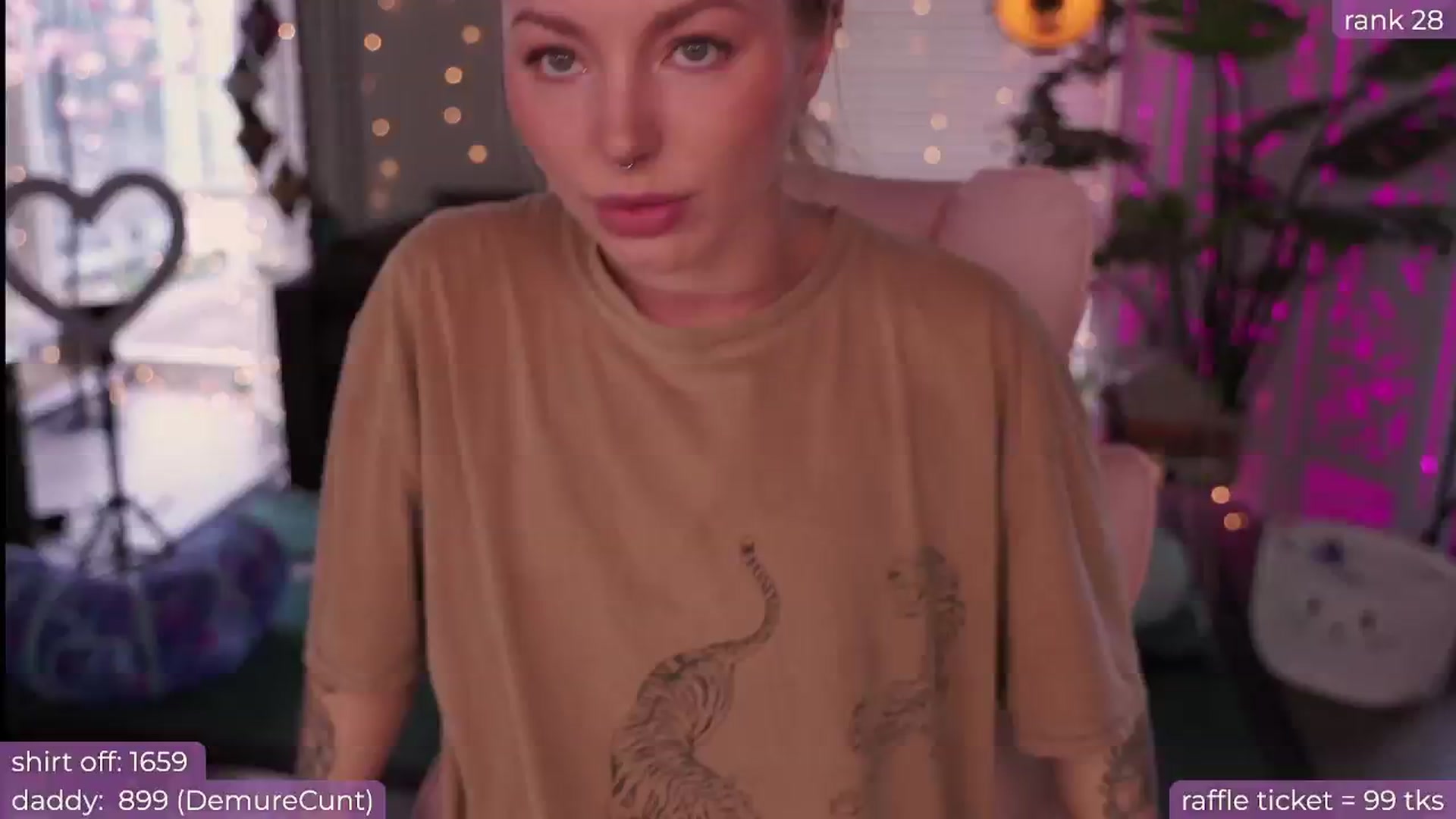 Gallery image thumbnail from Paige's myfreecams stream on, 08/18/2024, 23:43 image 18 of 20