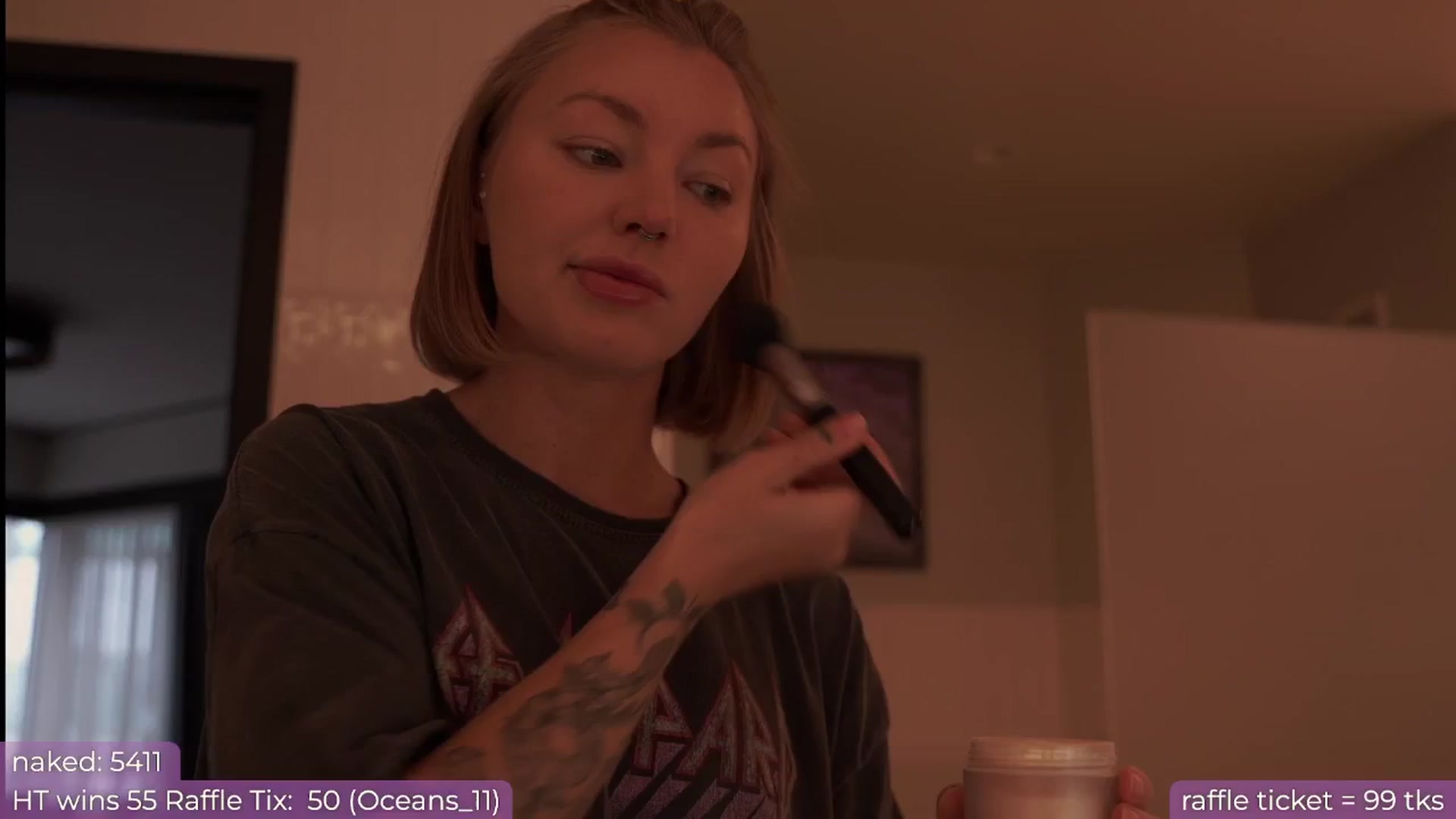 Gallery image thumbnail from Paige's myfreecams stream on, 08/23/2024, 24:02 image 14 of 20
