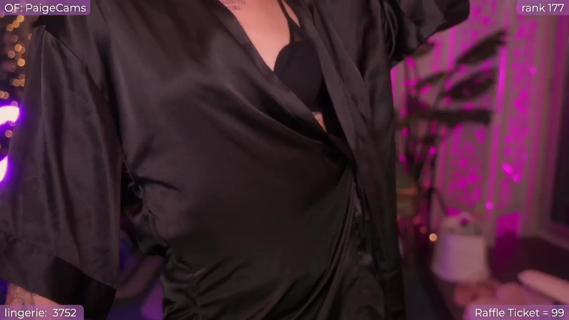 Gallery image thumbnail from Paige's myfreecams stream on, 09/15/2024, 05:23 image 3 of 20