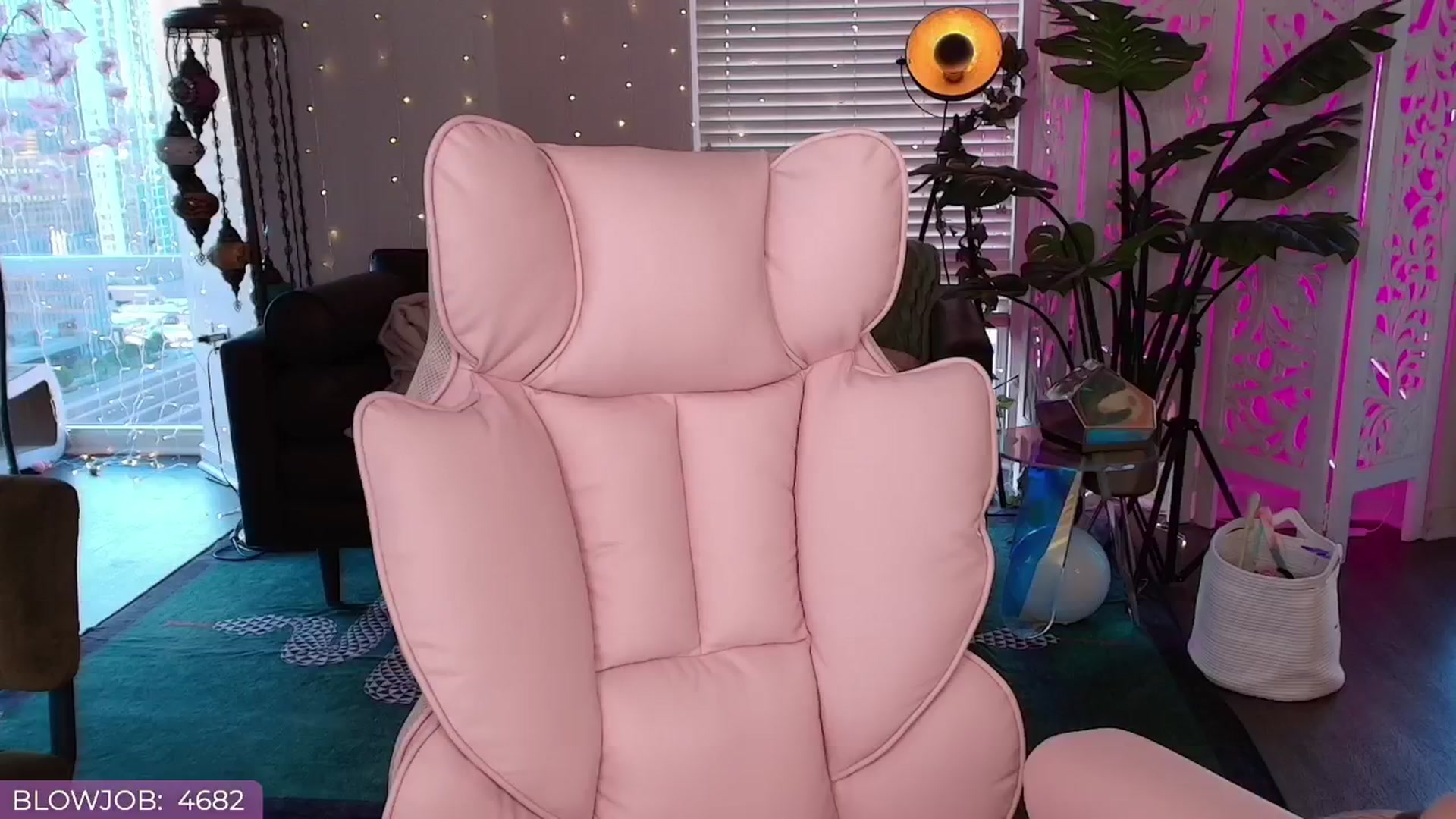 Gallery image thumbnail from Paige's myfreecams stream on, 09/26/2024, 24:28 image 13 of 20