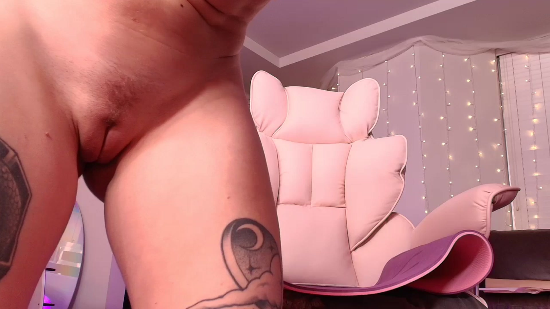 Gallery image thumbnail from Paige's myfreecams stream on, 10/06/2024, 02:47 image 17 of 20
