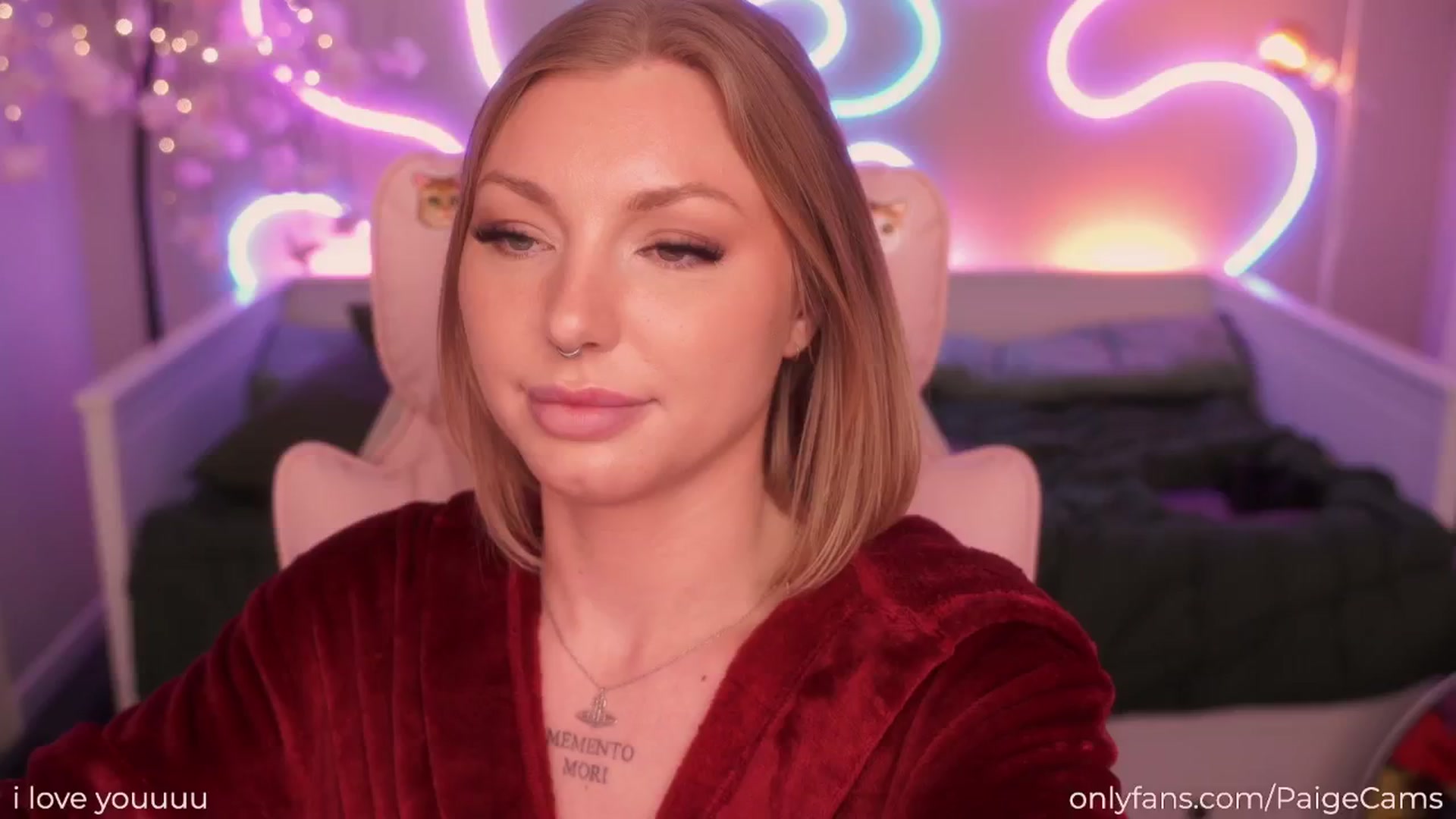 Gallery image thumbnail from Paige's myfreecams stream on, 01/06/2025, 04:37 image 17 of 20