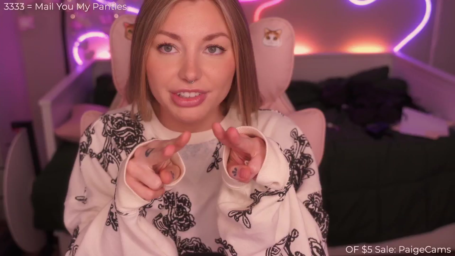Gallery image thumbnail from Paige's myfreecams stream on, 03/31/2025, 01:55 image 3 of 20