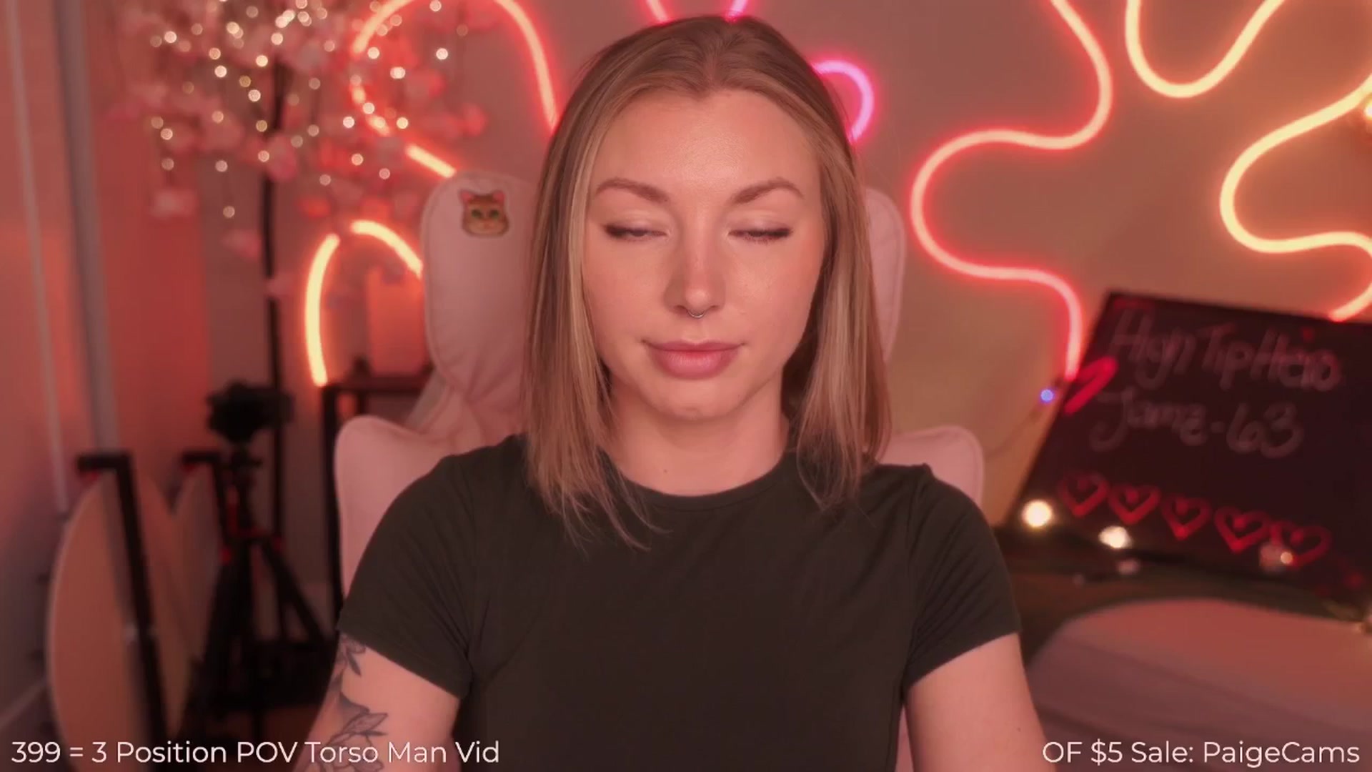 Gallery image thumbnail from Paige's myfreecams stream on, 04/14/2025, 03:36 image 2 of 20
