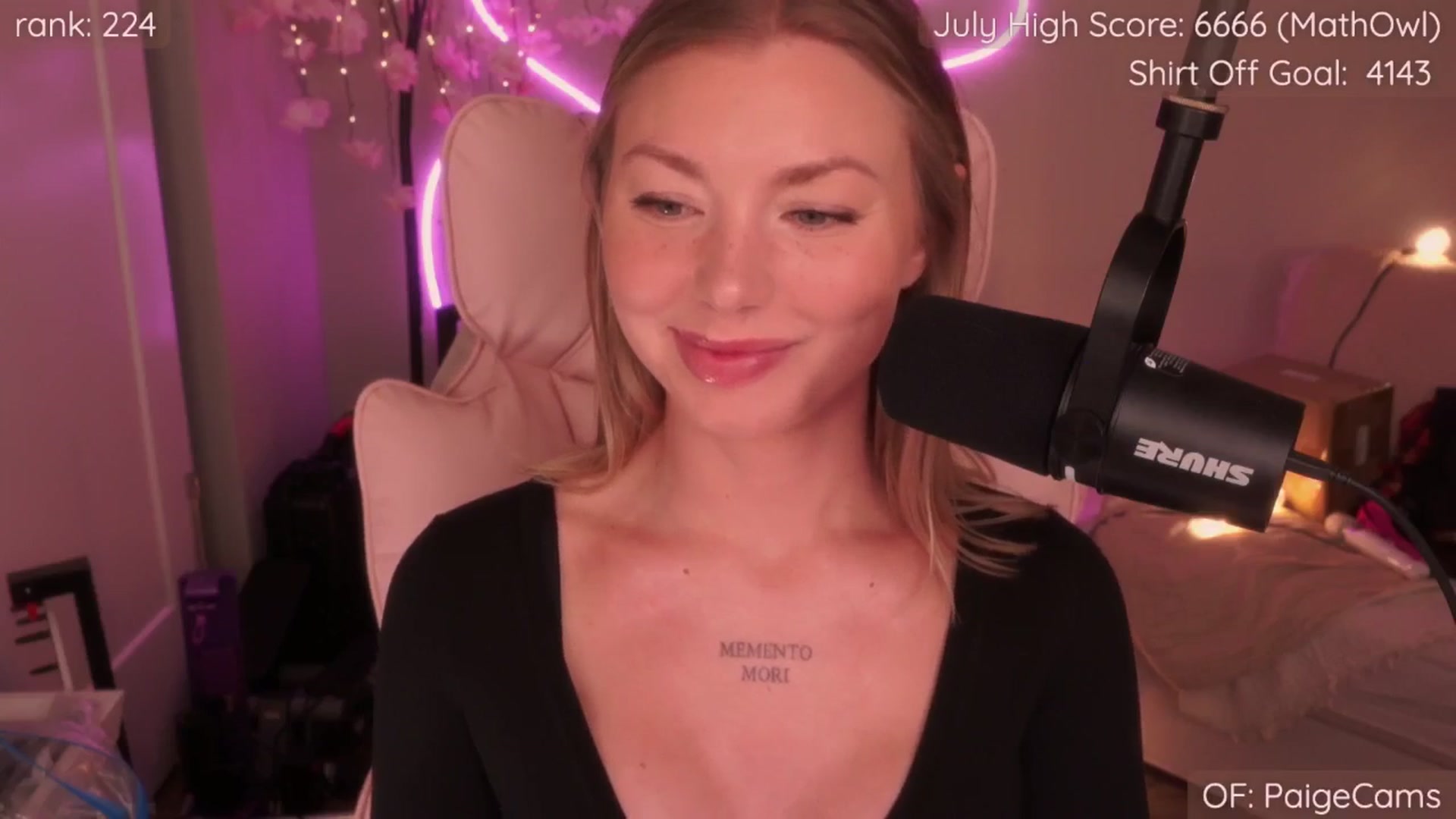 Gallery image thumbnail from Paige's myfreecams stream on, 07/27/2025, 22:01 image 15 of 20