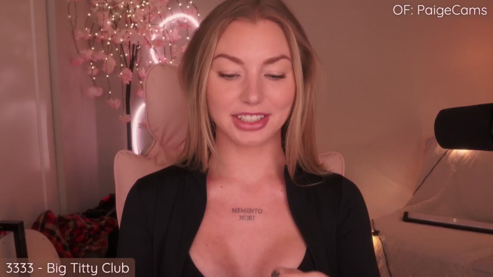 Gallery image thumbnail from Paige's myfreecams stream on, 07/31/2025, 24:00 image 12 of 20