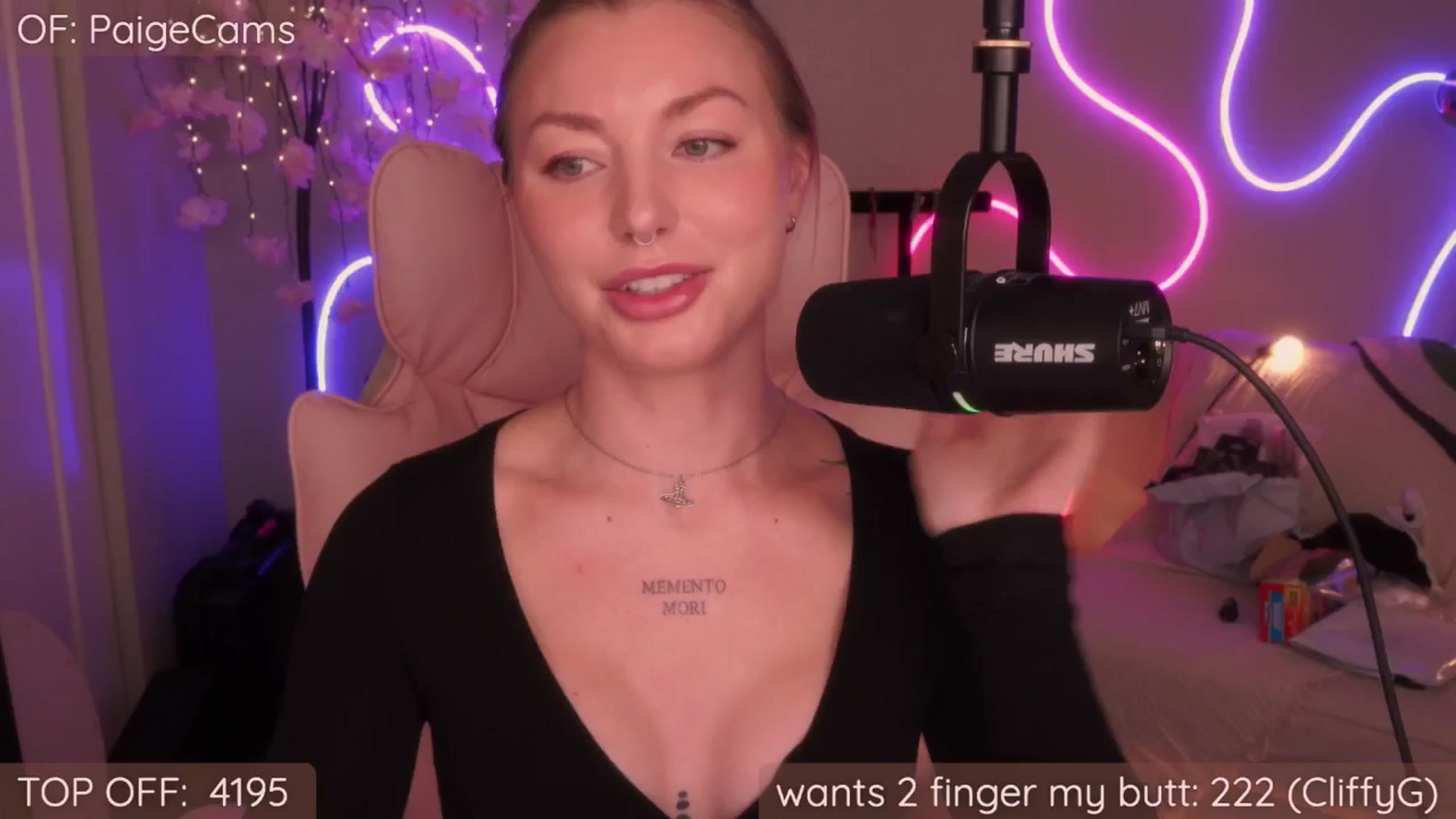Gallery image thumbnail from Paige's myfreecams stream on, 08/30/2025, 03:43 image 2 of 20