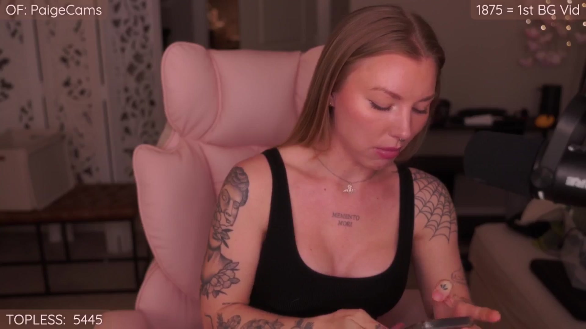 Gallery image thumbnail from Paige's myfreecams stream on, 11/07/2025, 02:43 image 9 of 20