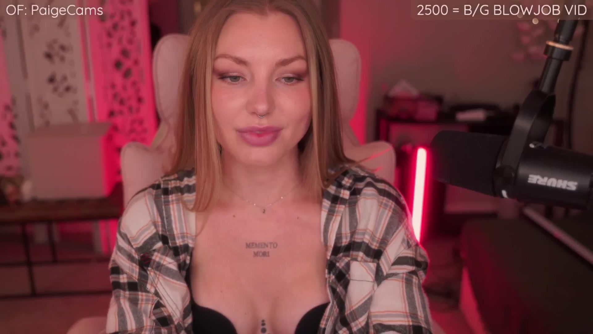 Gallery image thumbnail from Paige's myfreecams stream on, 11/19/2025, 03:33 image 15 of 20