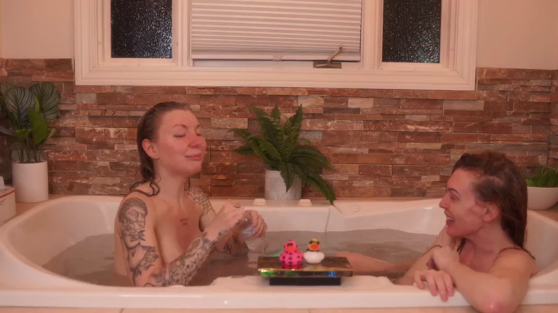 Gallery image thumbnail from Paige's myfreecams stream on, 12/07/2025, 08:44 image 8 of 20