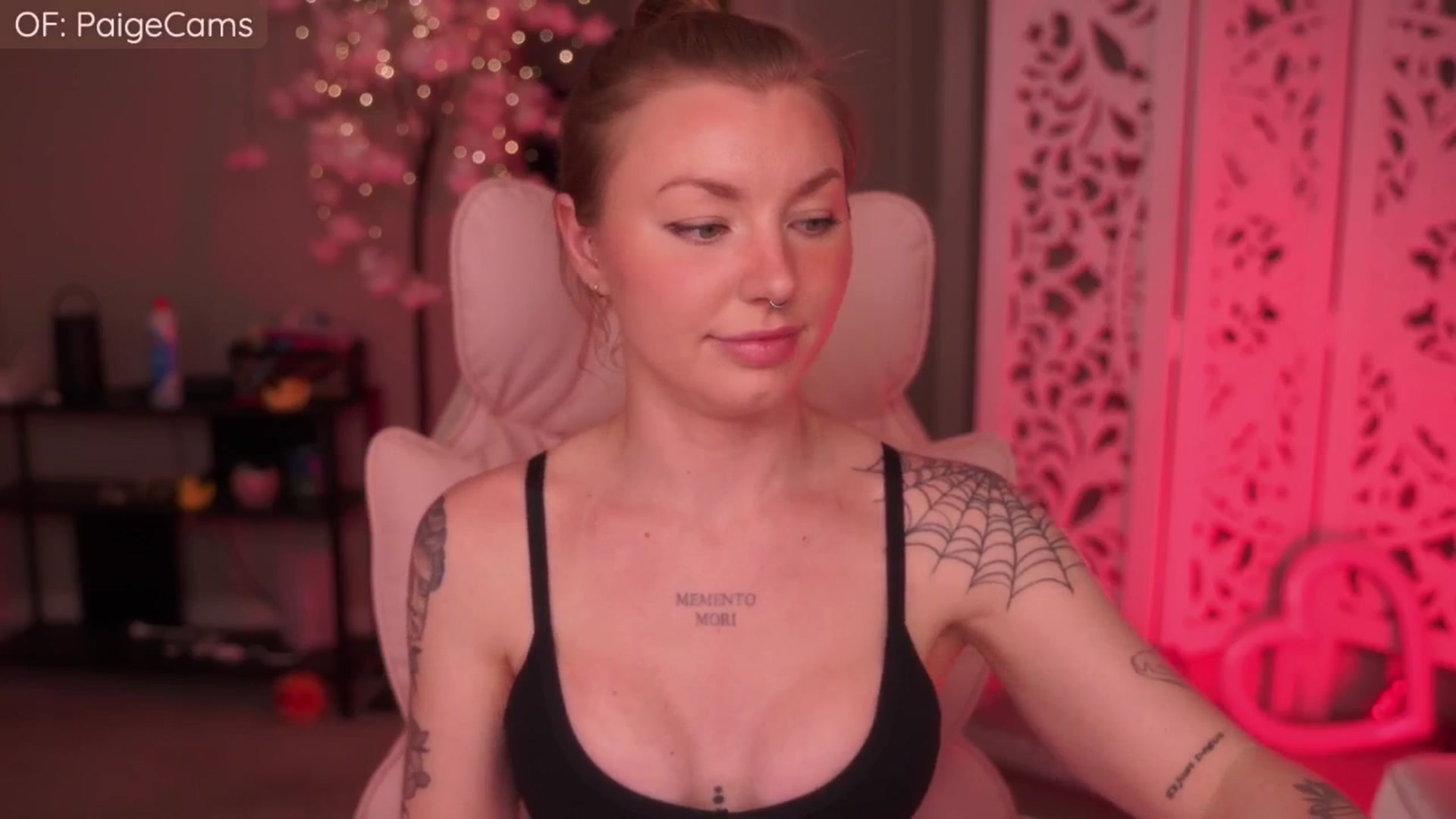 Gallery image thumbnail from Paige's myfreecams stream on, 01/06/2026, 06:22 image 7 of 20