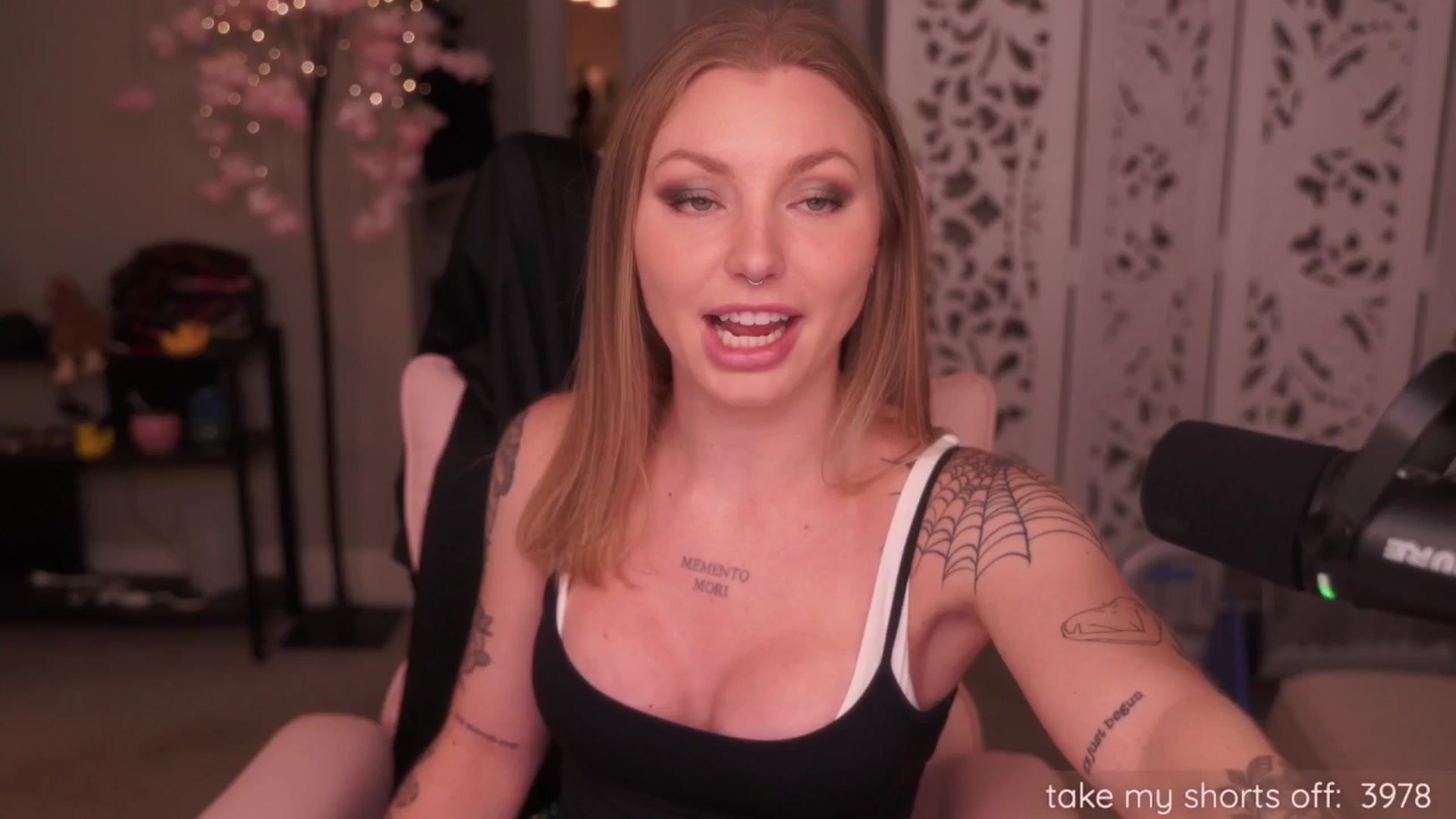 Gallery image thumbnail from Paige's myfreecams stream on, 02/22/2026, 05:14 image 1 of 20