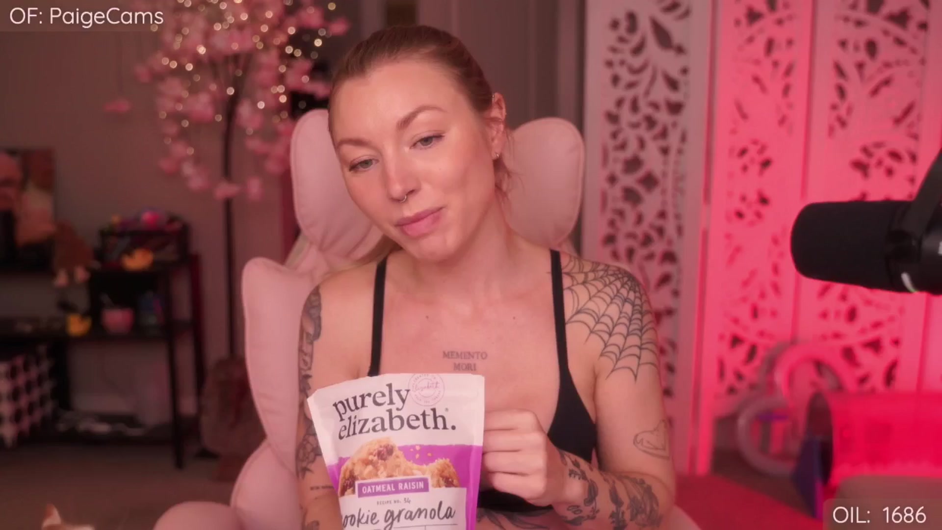 Gallery image thumbnail from Paige's myfreecams stream on, 03/20/2026, 03:30 image 6 of 20
