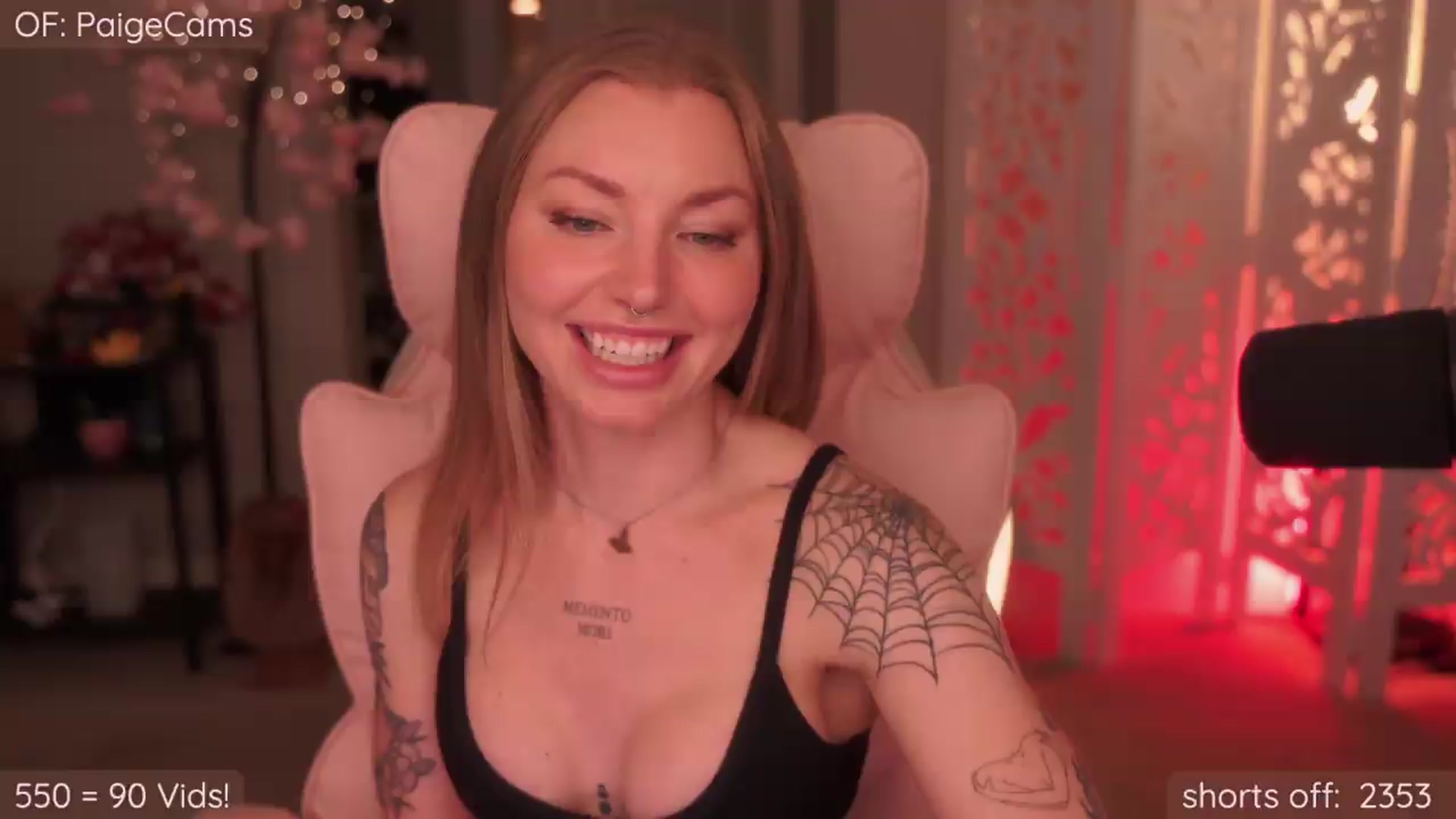 Gallery image thumbnail from Paige's myfreecams stream on, 05/22/2026, 02:42 image 10 of 20