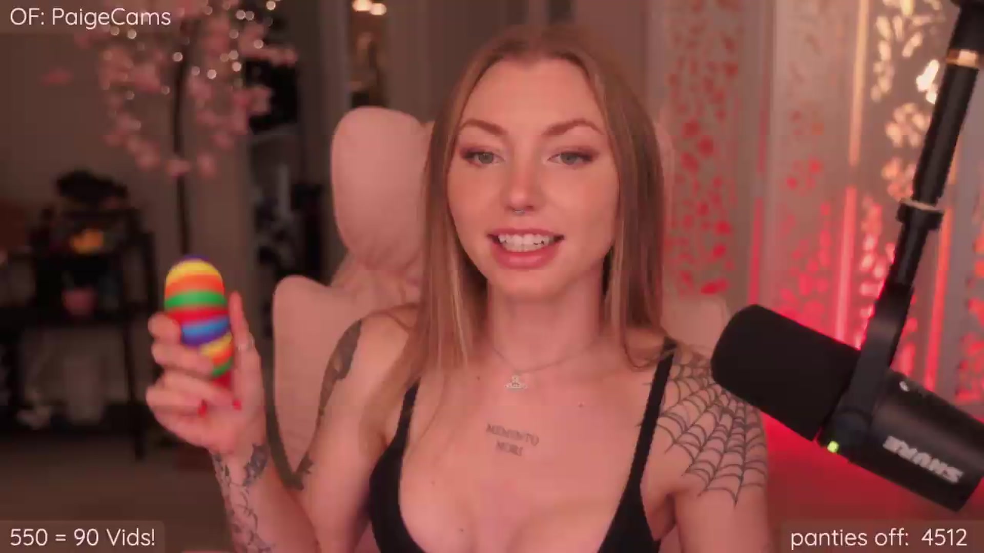 Gallery image thumbnail from Paige's myfreecams stream on, 05/23/2026, 01:30 image 3 of 20
