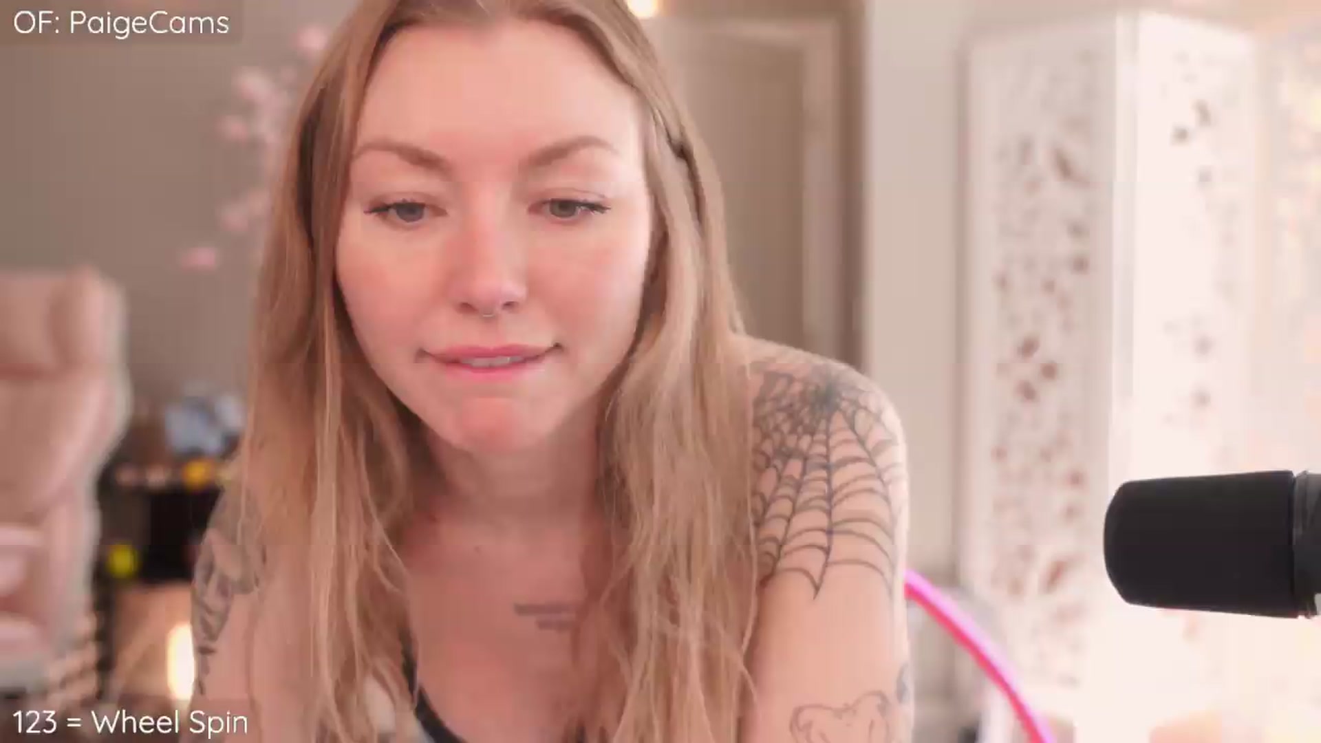 Gallery image thumbnail from Paige's myfreecams stream on, 09/04/2026, 19:38 image 19 of 20