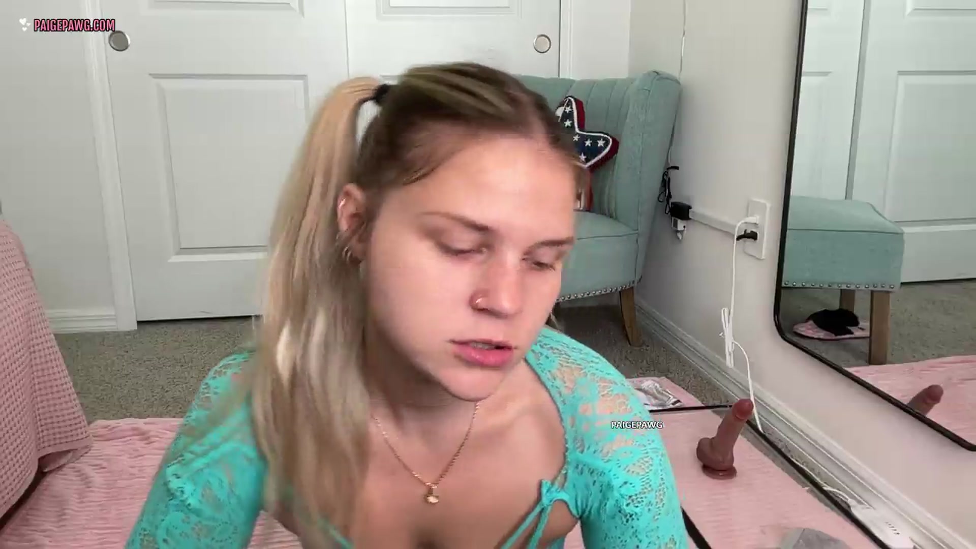 Gallery image thumbnail from PaigePawg's myfreecams stream on, 07/17/2026, 15:09 image 11 of 20
