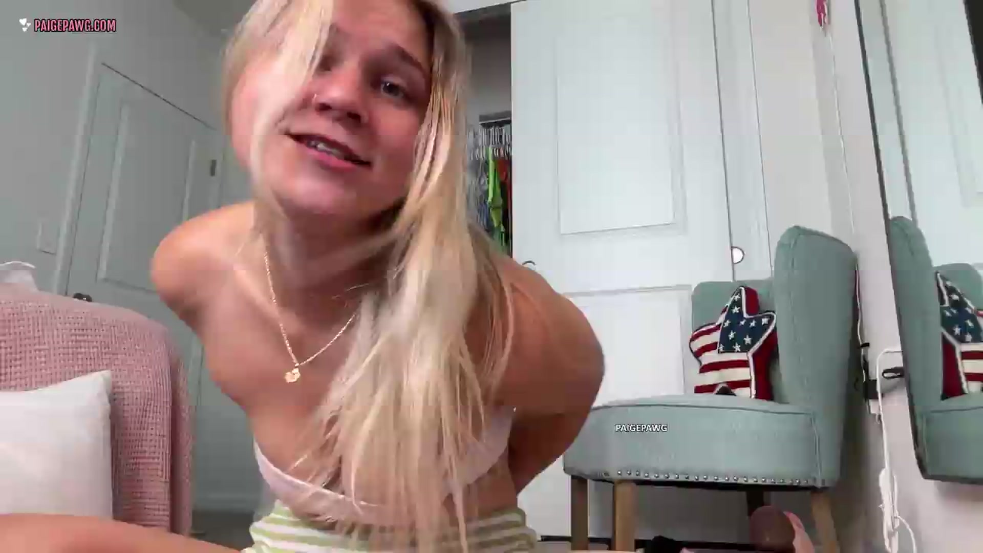 Gallery image thumbnail from PaigePawg's myfreecams stream on, 07/19/2026, 15:38 image 5 of 20