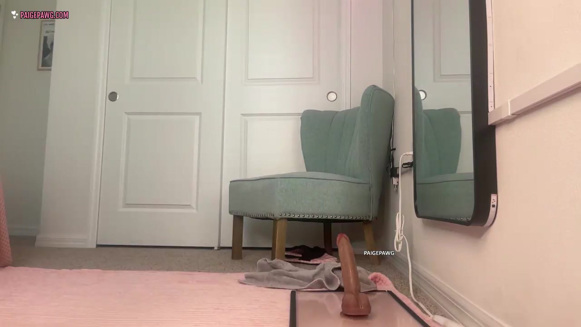 Gallery image thumbnail from PaigePawg's myfreecams stream on, 07/23/2026, 15:25 image 14 of 20