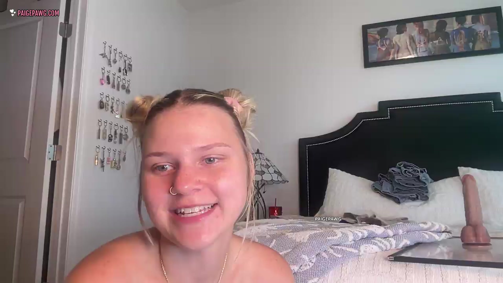 Gallery image thumbnail from PaigePawg's myfreecams stream on, 07/27/2026, 14:39 image 16 of 20