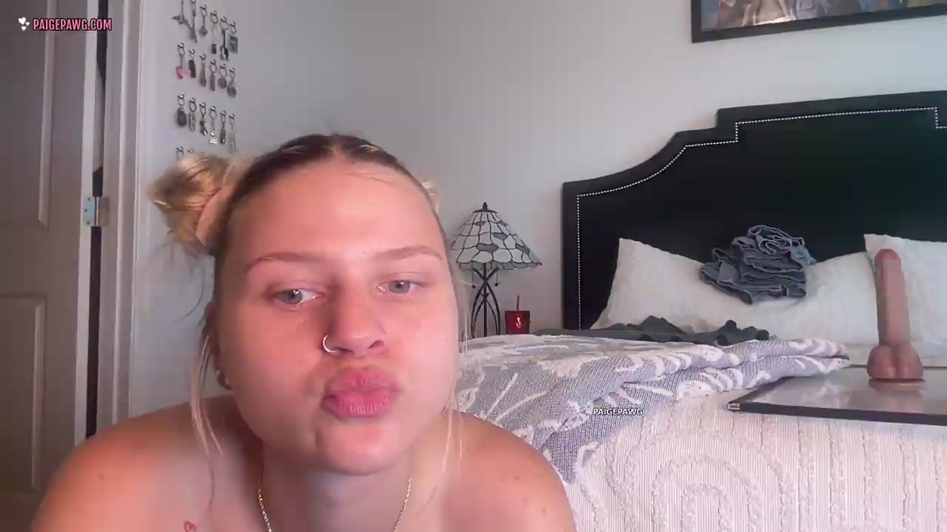 Gallery image thumbnail from PaigePawg's myfreecams stream on, 07/27/2026, 14:39 image 19 of 20