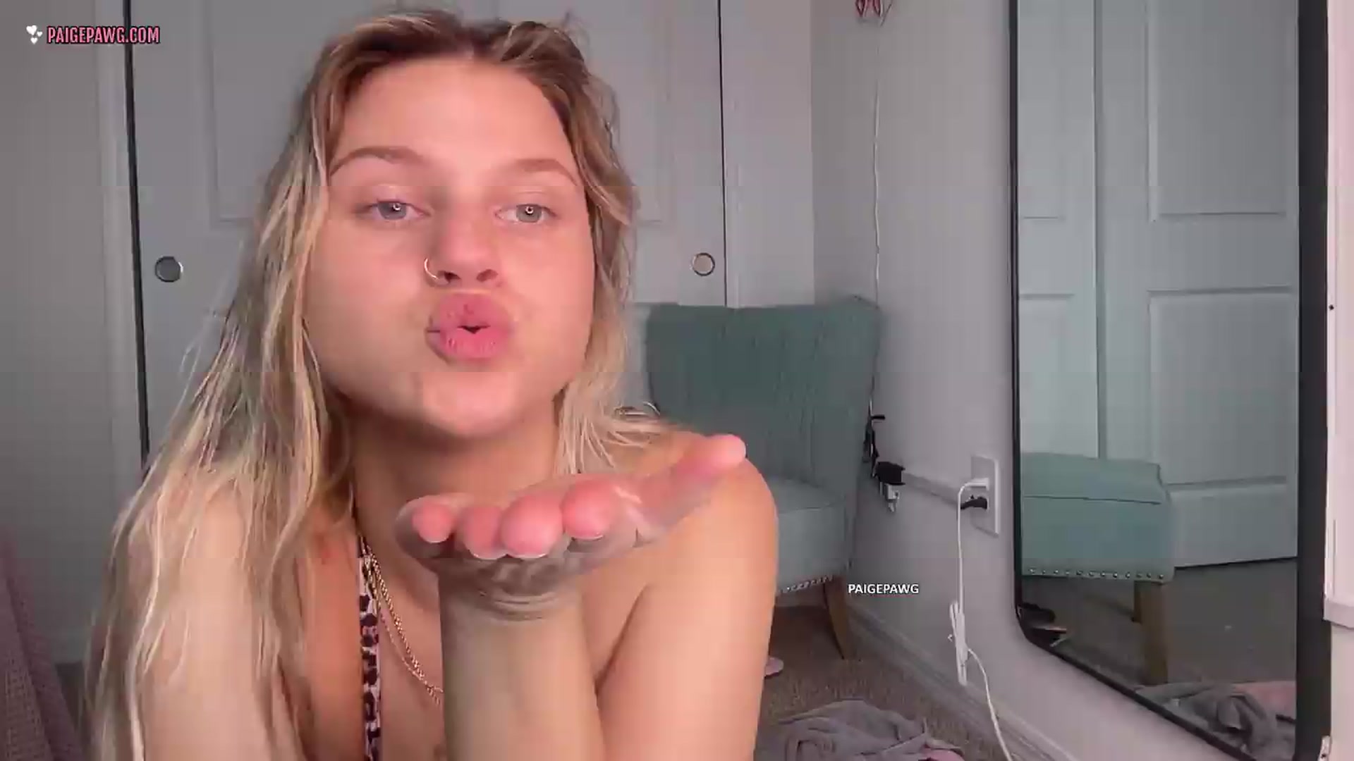Gallery image thumbnail from PaigePawg's myfreecams stream on, 07/29/2026, 15:21 image 2 of 20