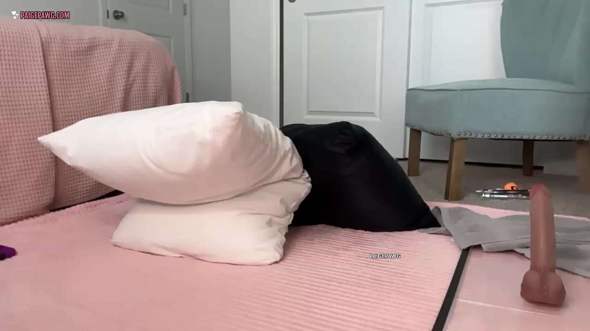 Gallery image thumbnail from PaigePawg's myfreecams stream on, 08/07/2026, 15:47 image 6 of 20