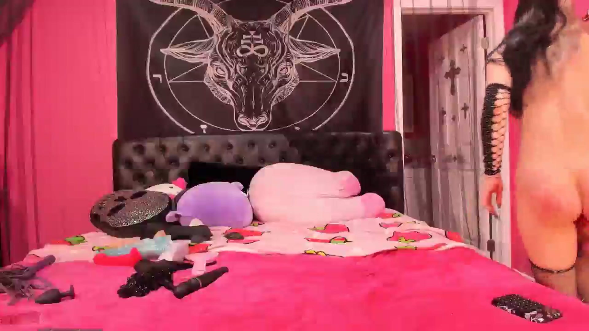 Gallery image thumbnail from Paige_Turner_'s myfreecams stream on, 07/21/2025, 06:29 image 9 of 20