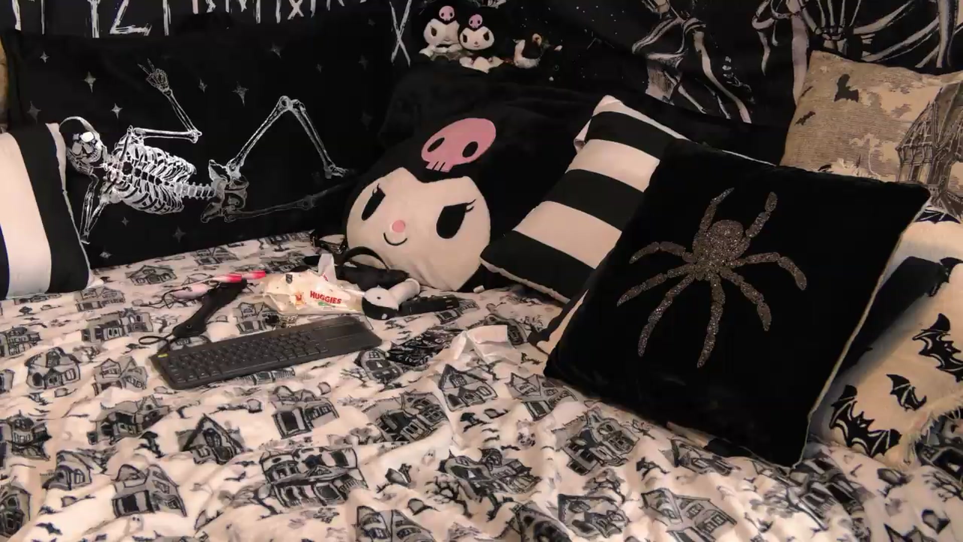Gallery image thumbnail from Paige_Turner_'s myfreecams stream on, 08/09/2026, 19:21 image 13 of 20