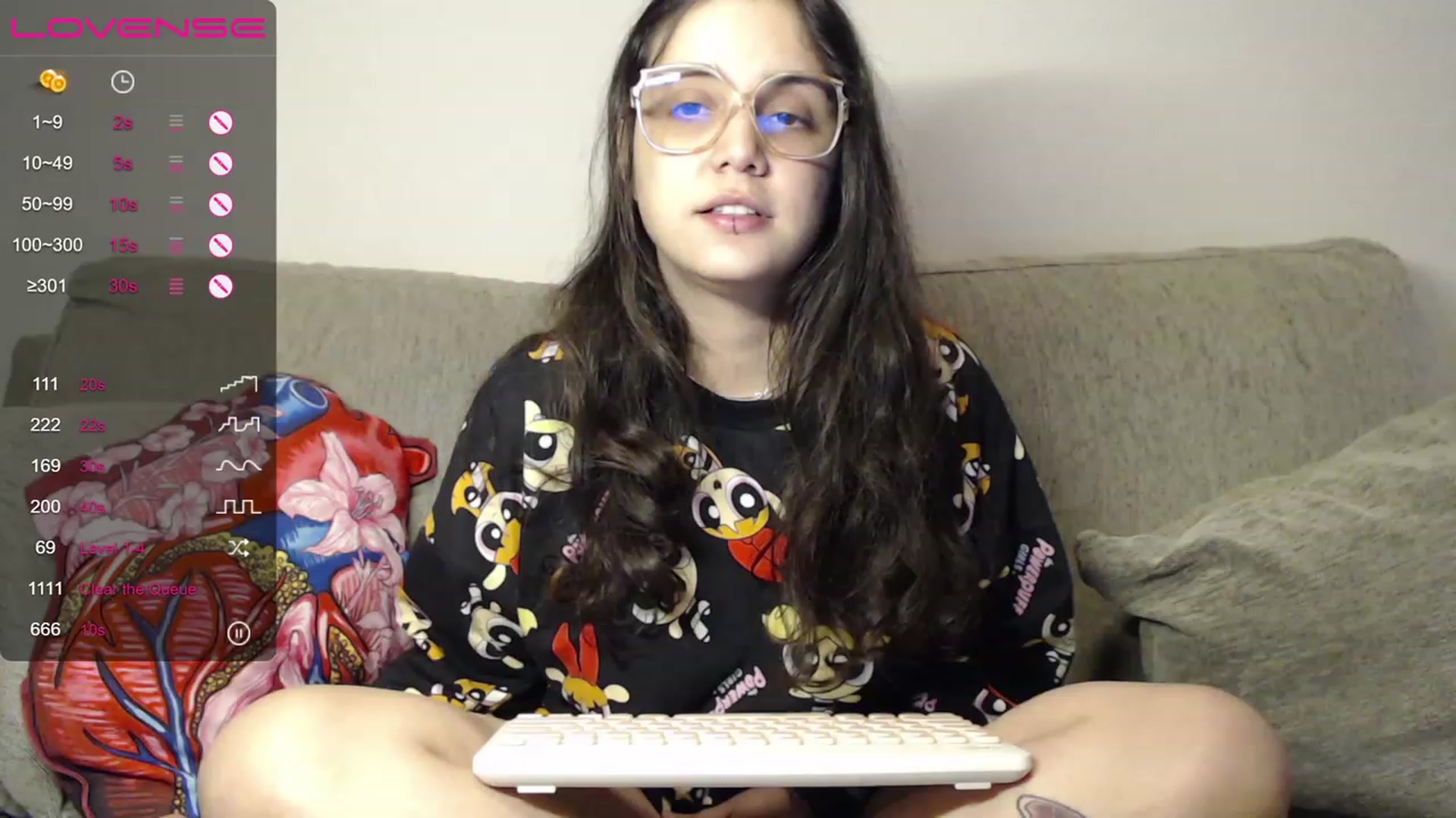 Gallery image thumbnail from Pain_reliever's myfreecams stream on, 11/17/2022, 07:44 image 13 of 20