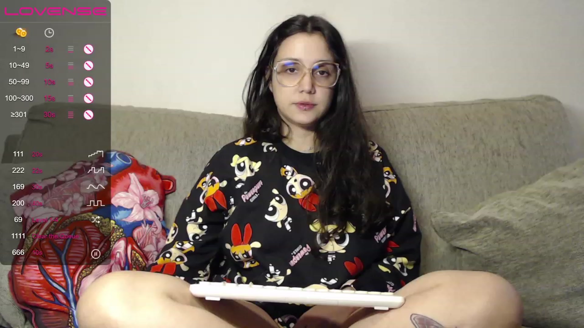 Gallery image thumbnail from Pain_reliever's myfreecams stream on, 11/17/2022, 07:44 image 18 of 20