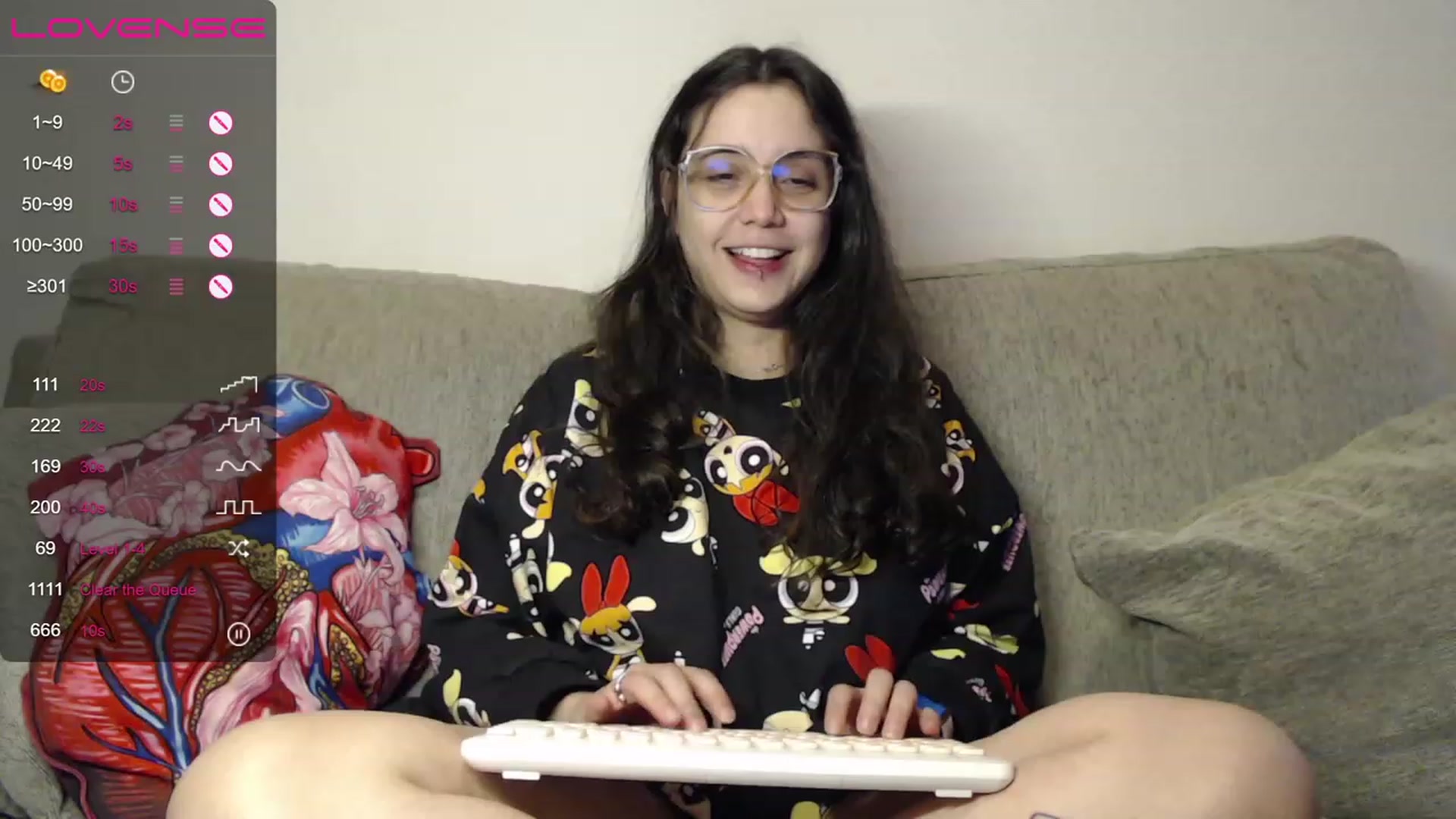 Gallery image thumbnail from Pain_reliever's myfreecams stream on, 11/17/2022, 07:44 image 16 of 20