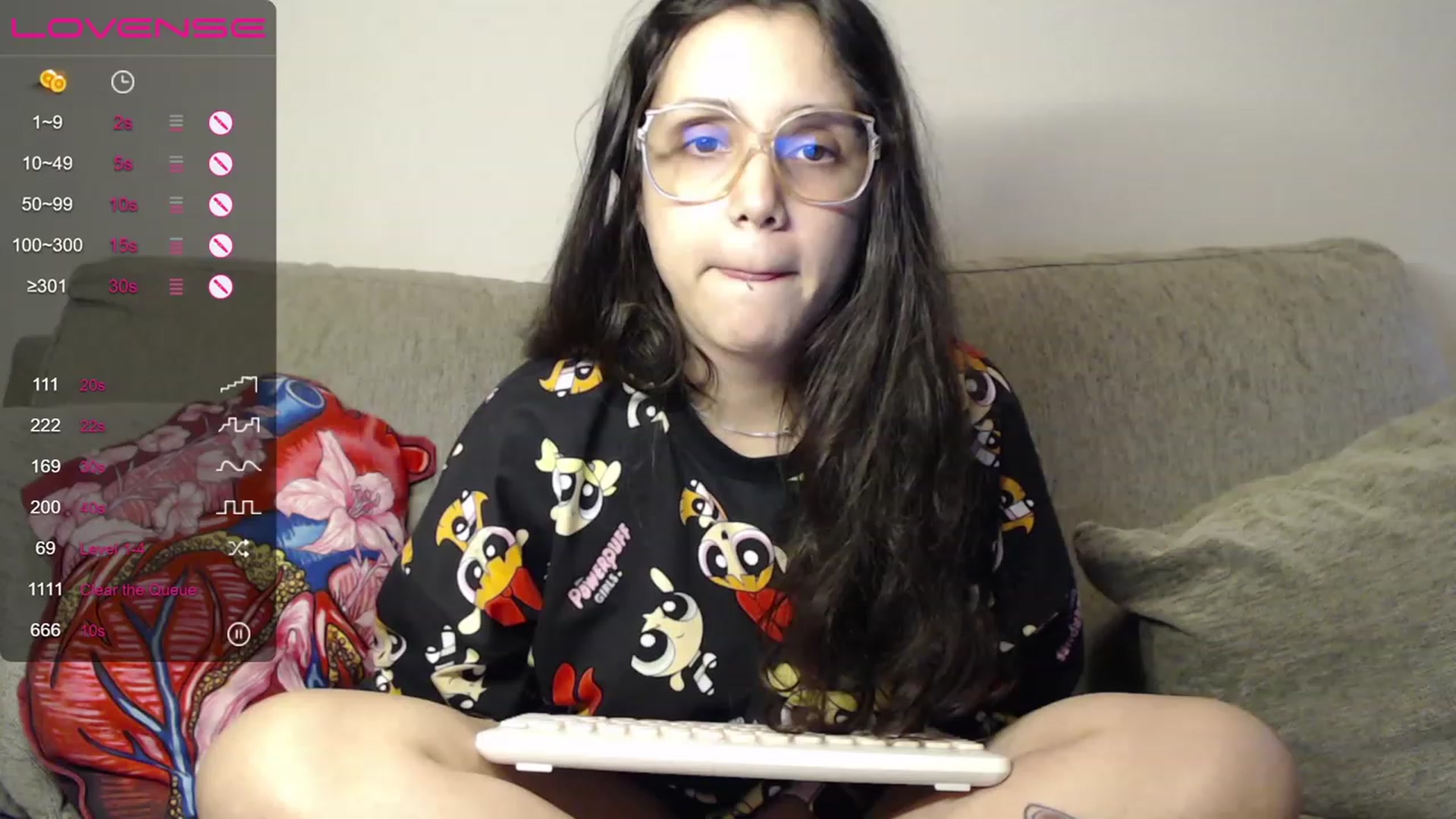 Gallery image thumbnail from Pain_reliever's myfreecams stream on, 11/17/2022, 07:44 image 19 of 20