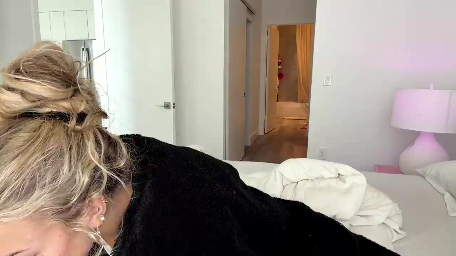 Gallery image thumbnail from Paisleyrose55's myfreecams stream on, 09/11/2026, 22:37 image 11 of 20