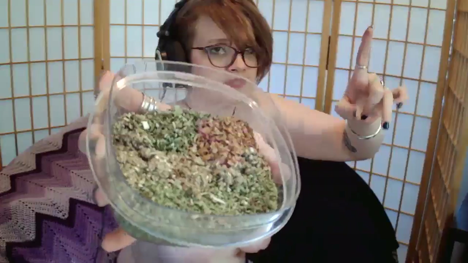 Gallery image thumbnail from Pajamajamlive's myfreecams stream on, 03/17/2025, 23:35 image 3 of 20