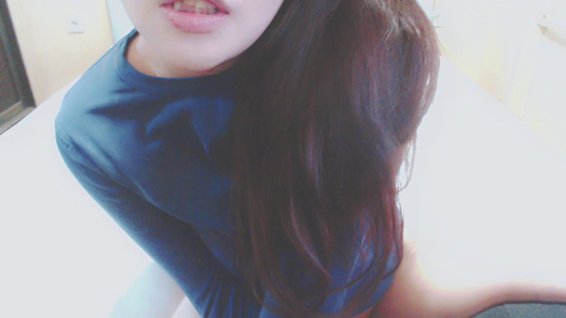 Gallery image thumbnail from PalePotat0's myfreecams stream on, 12/12/2025, 06:06 image 12 of 20