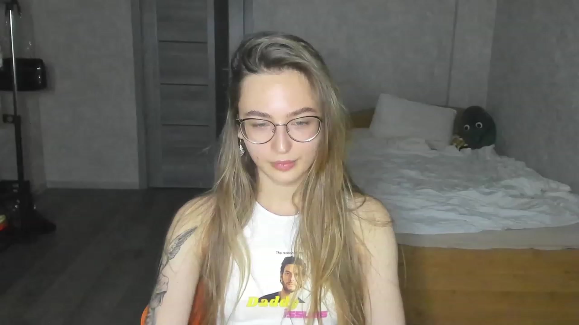 Gallery image thumbnail from Pale_Mara's myfreecams stream on, 06/10/2023, 21:14 image 15 of 20