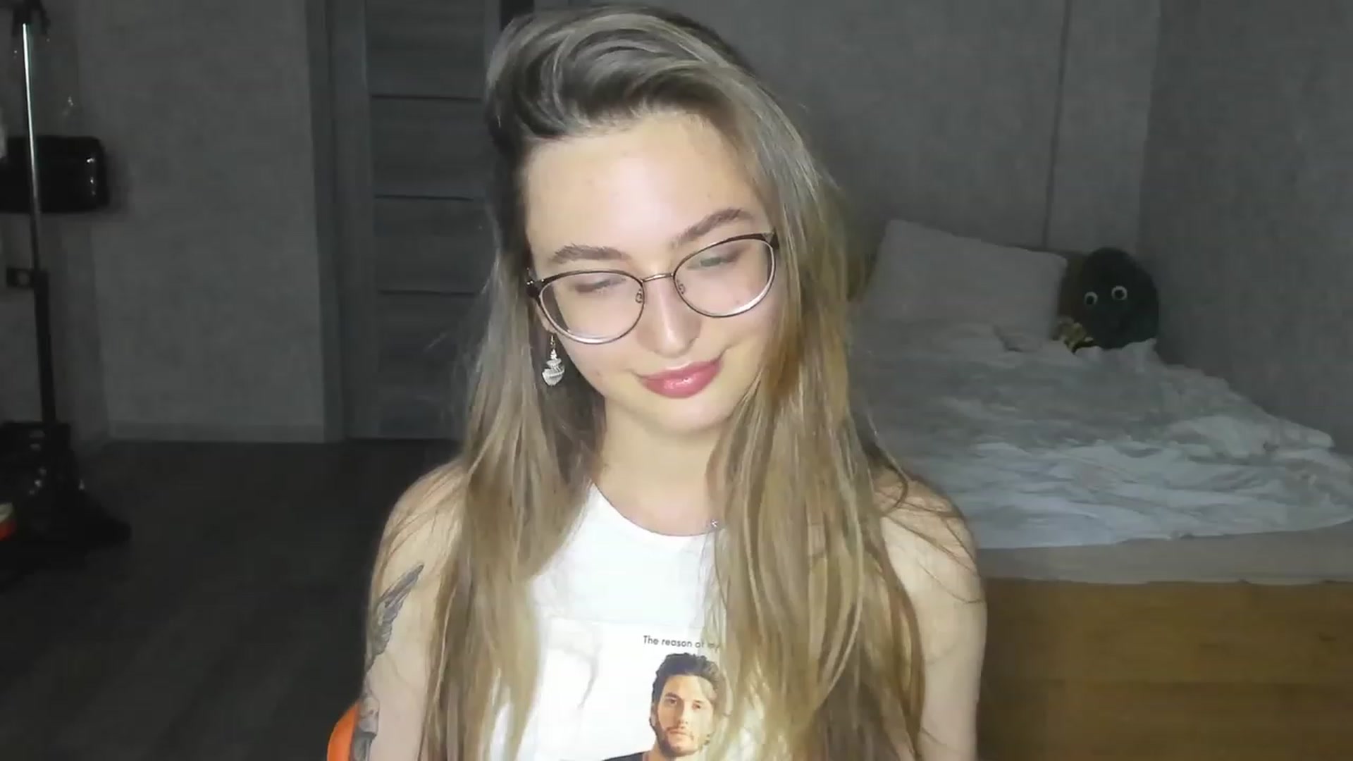 Gallery image thumbnail from Pale_Mara's myfreecams stream on, 06/10/2023, 21:14 image 9 of 20