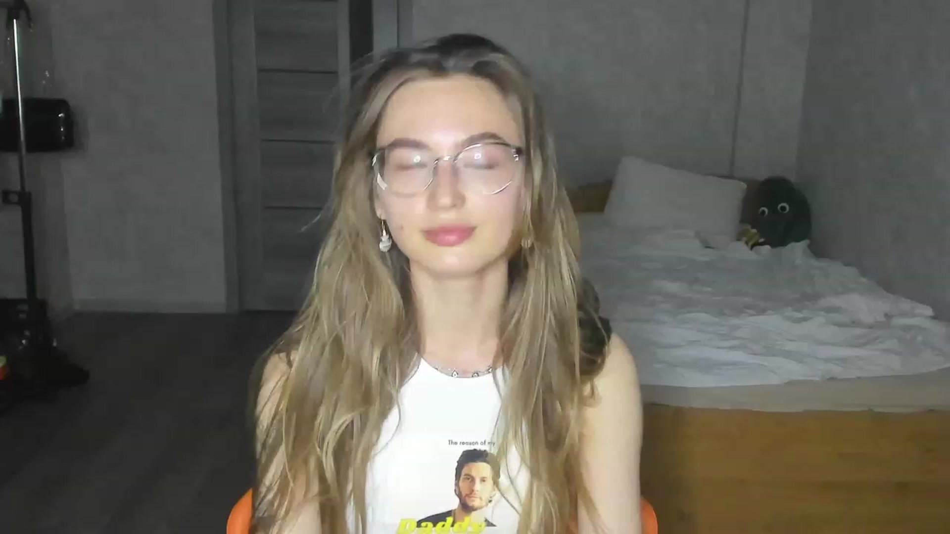 Gallery image thumbnail from Pale_Mara's myfreecams stream on, 06/10/2023, 21:14 image 1 of 20